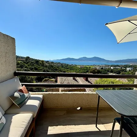 Vue A Porticcio Piscine Et Parking Porticcio (Corsica)